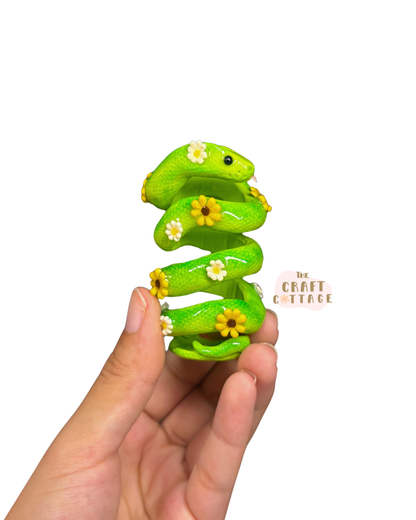 Handmade Green Flower Snake Wrapping Lighter Case