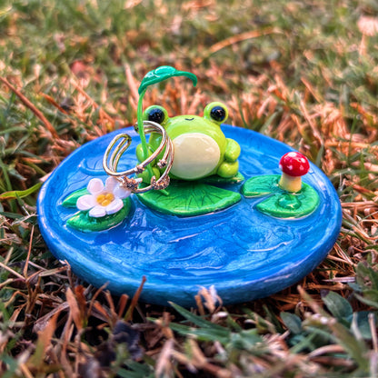Handmade Mini Froggie Trinket Dish Ring dish